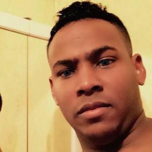 Meet your Posher, Eric leonardo